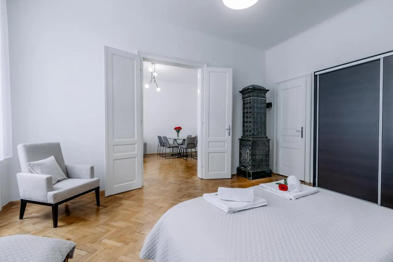 Stylish Vienna Apartment 0*,